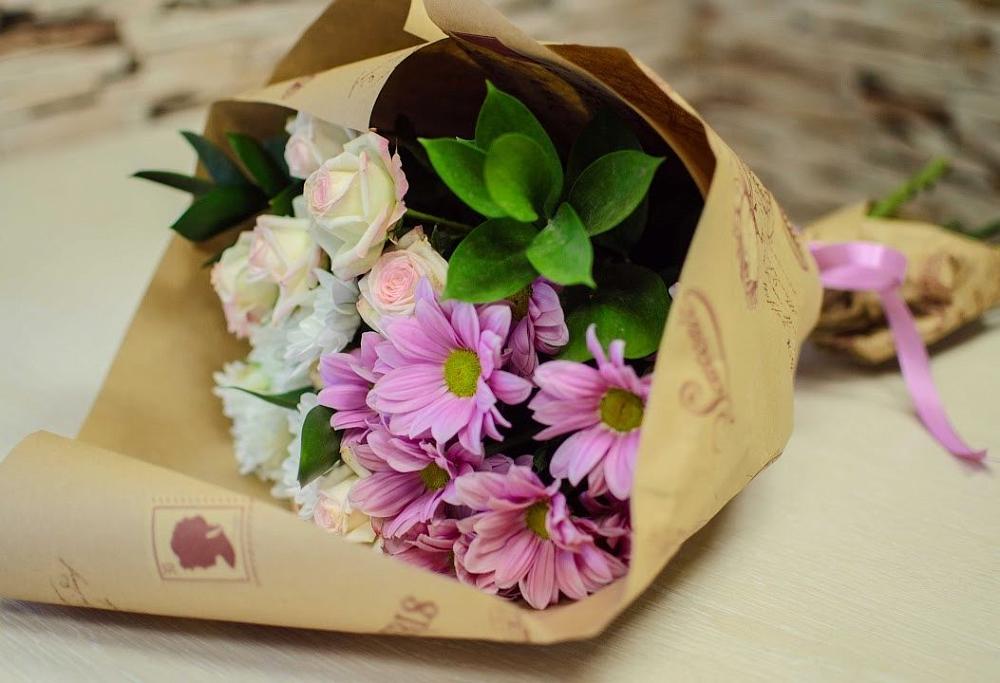 Букет цветов из: Розы и Хризантемы в Старая Станица