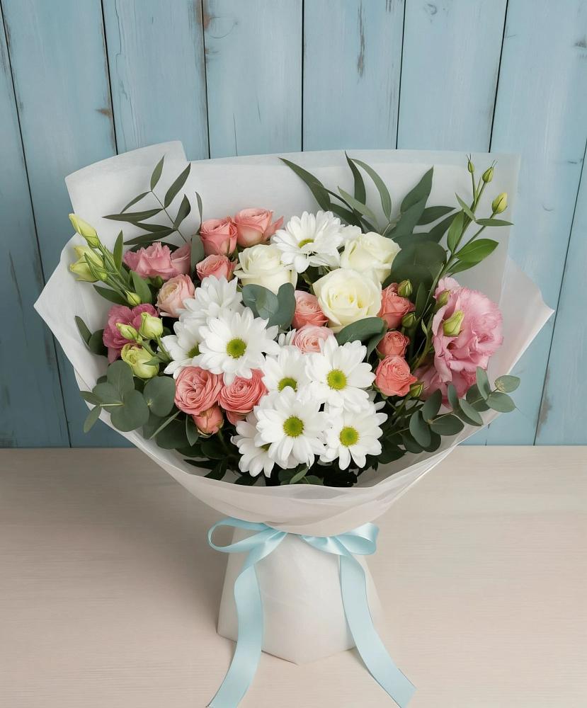 Букет цветов из: Розы, Лизиантусы и Хризантемы в Старая Станица