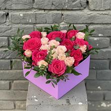 Цветочная композиция из Розы в коробке в Старая Станица