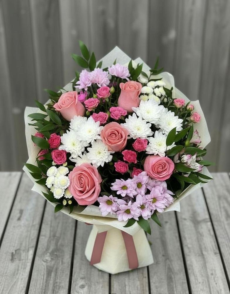 Букет цветов из: Альстромерии, Гвоздики, Розы и Хризантемы в Старая Станица