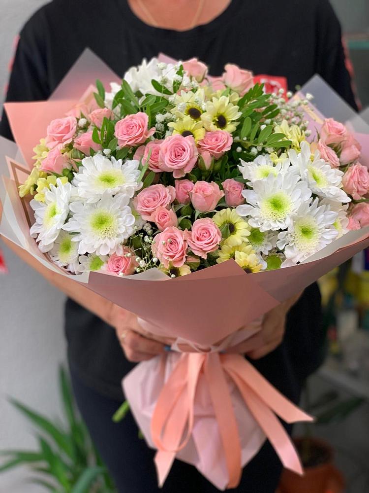 Букет цветов из: Розы и Хризантемы в Старая Станица