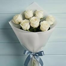 Букет 7 Белых роз Эдлесс Лав в Старая Станица