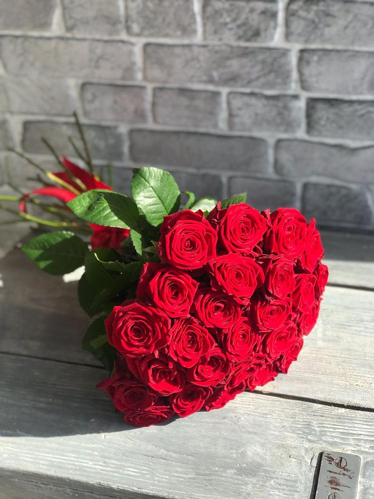Букет Красные розы Фридом в Старая Станица