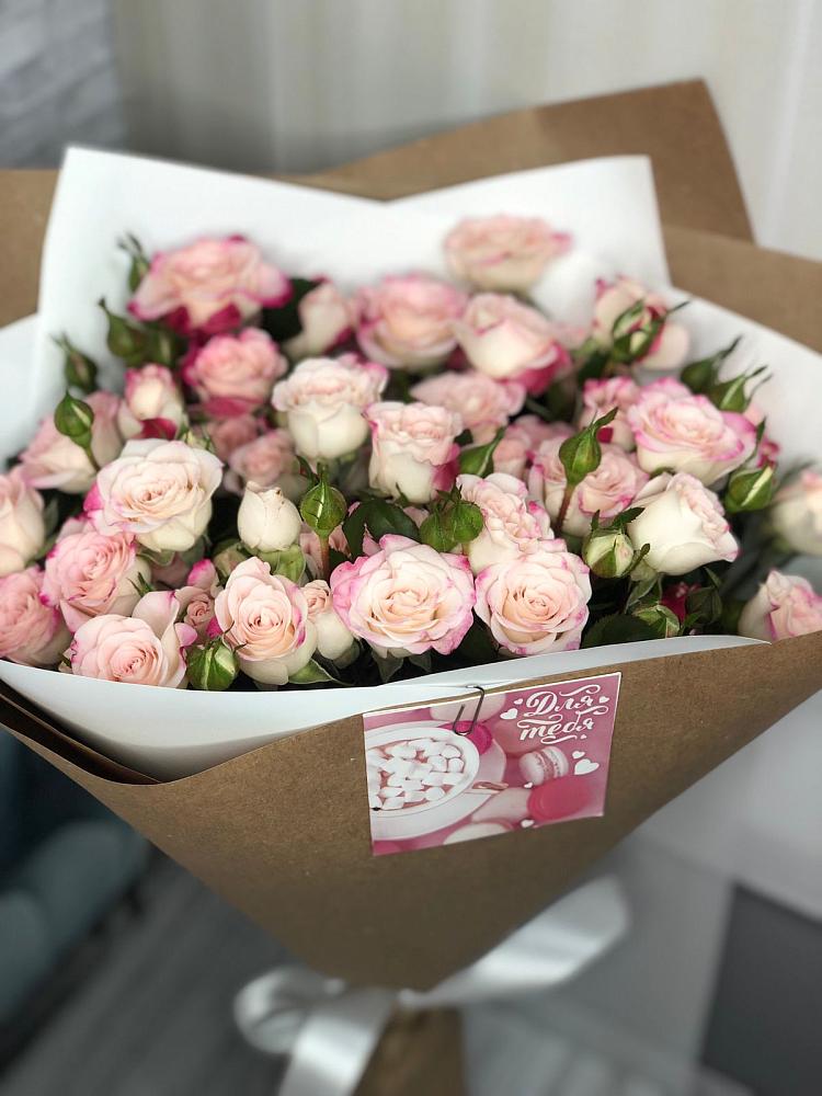 Букет цветов из: Розы в Старая Станица