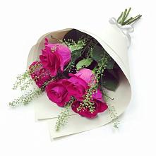 Букет цветов из:  Розы в Старая Станица