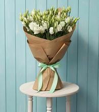 Букет цветов из:  Лизиантусы в Старая Станица