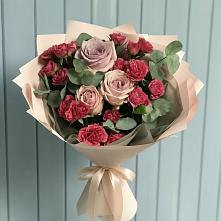 Букет цветов из:  Гвоздики и Розы в Старая Станица