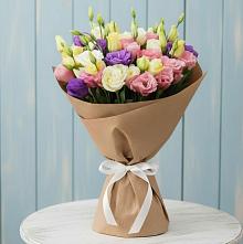 Букет цветов из:  Лизиантусы в Старая Станица